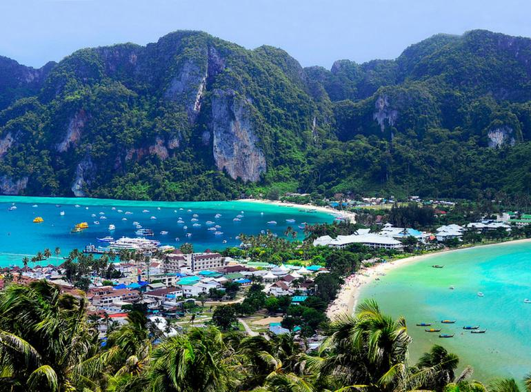 Experience The Great Holiday On Beach